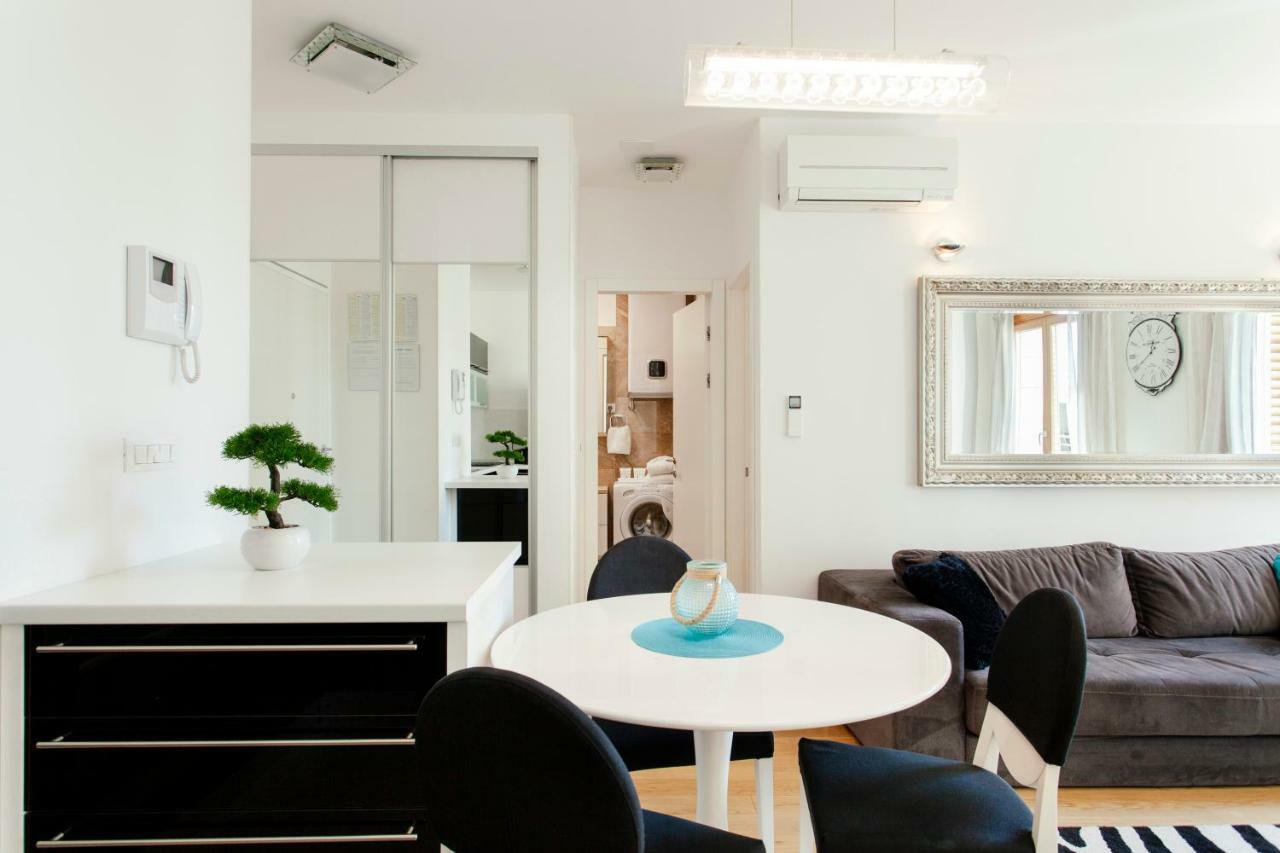 New Luxury Apartment Nives On Seaside Split Exterior foto